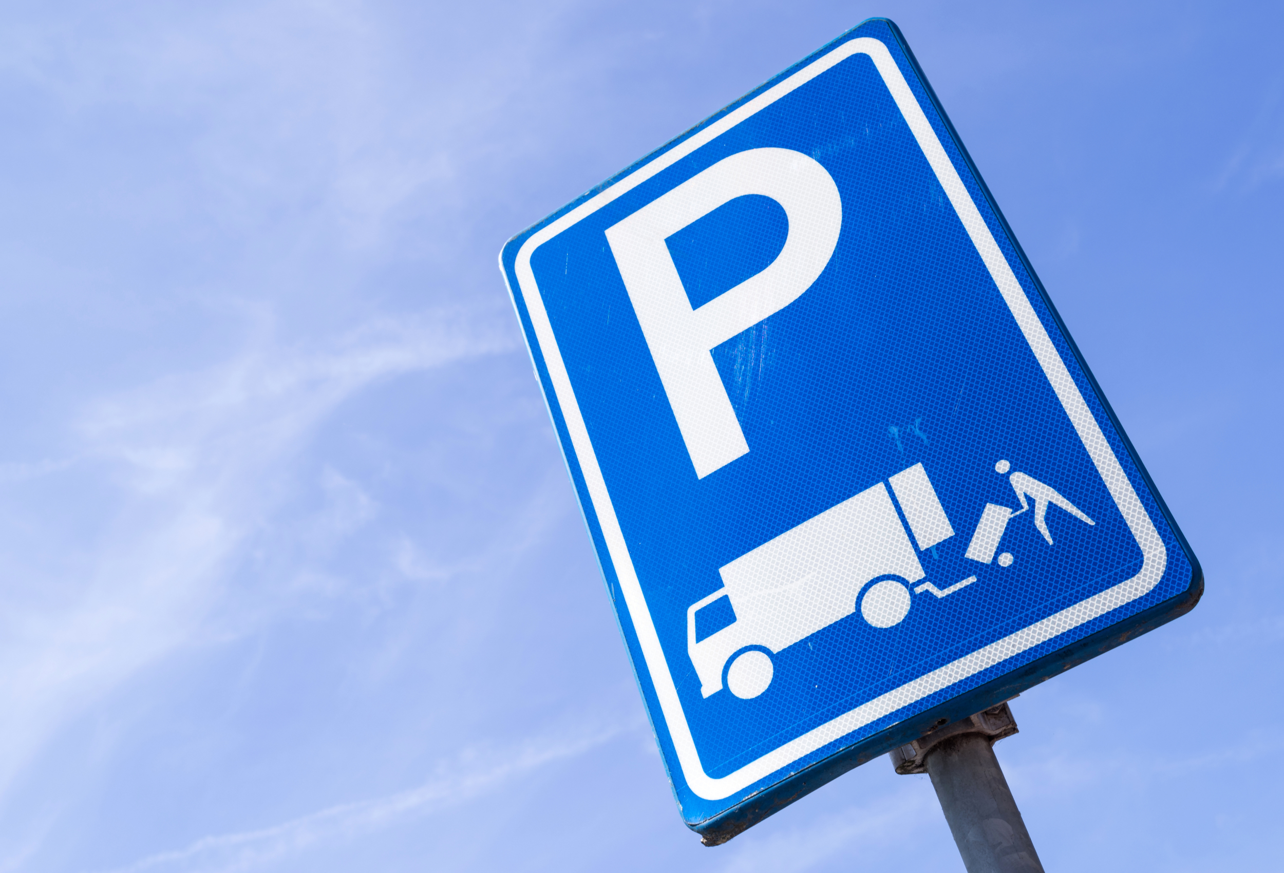 Cómo mejorar la gestión de las plazas de parking en las zonas de carga y descarga