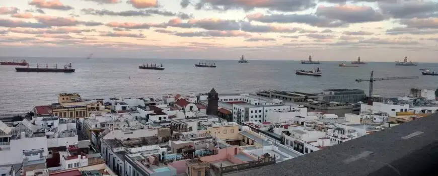 Las Palmas de Gran Canaria empieza con el despliegue de más de 3.000 sensores para el guiado de la zona azul