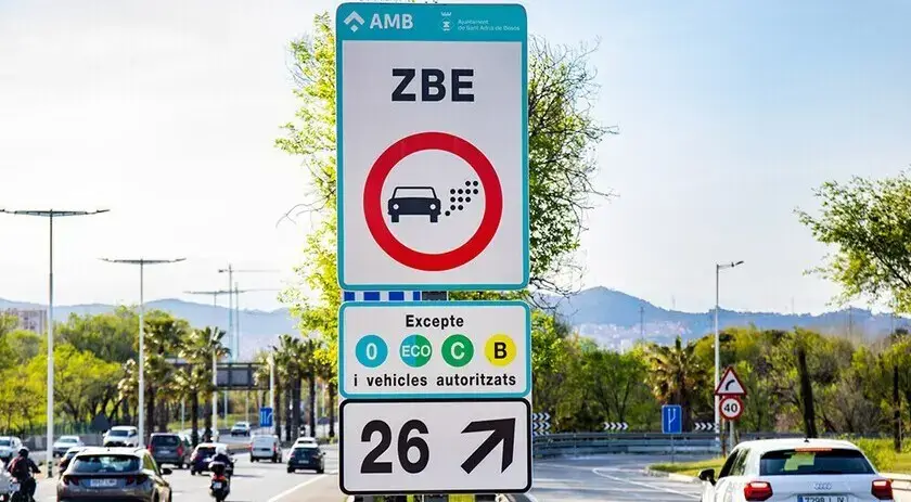 La segunda convocatoria de ayudas del Ministerio permite a un nuevo grupo de municipios implantar las soluciones Fastprk para la digitalización del aparcamiento como apoyo a las nuevas Zonas de Bajas Emisiones (ZBE) 
