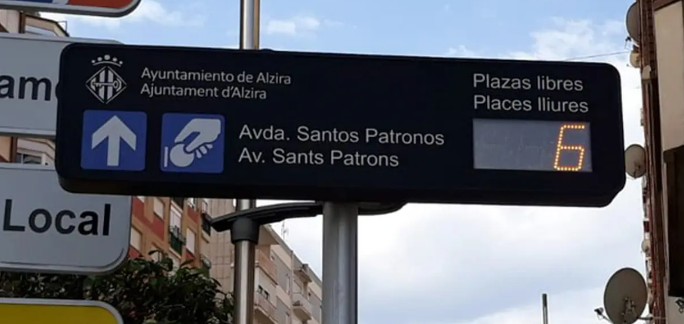 Alzira expands the urban guidance project after the success of the first installation